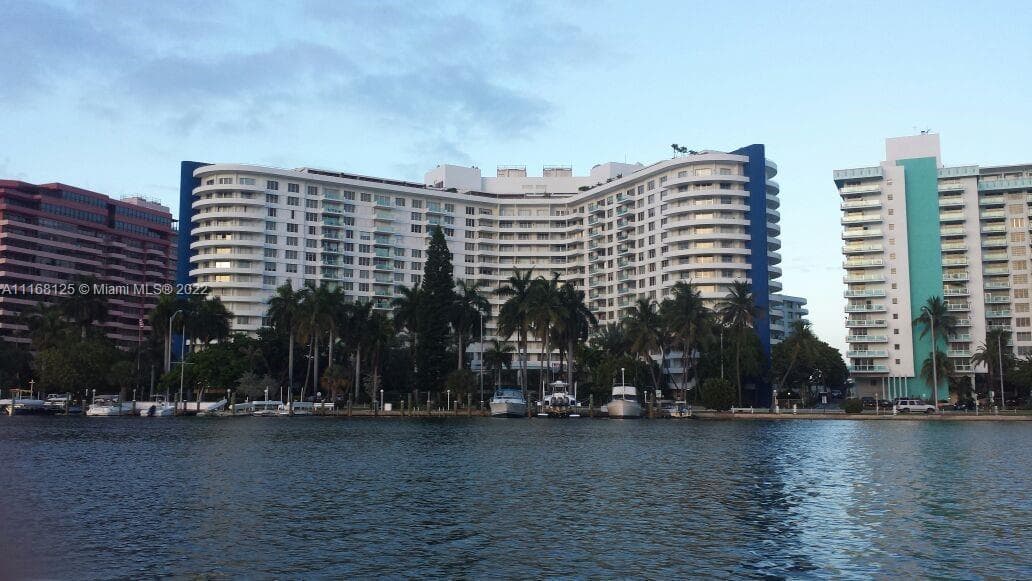 5161 Collins Ave # 914, Miami Beach FL 33140 — 13