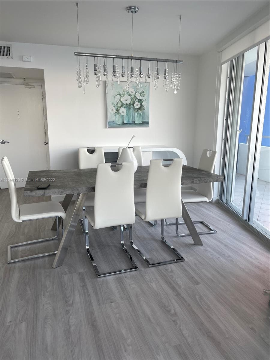 5161 Collins Ave # 914, Miami Beach FL 33140 — 11