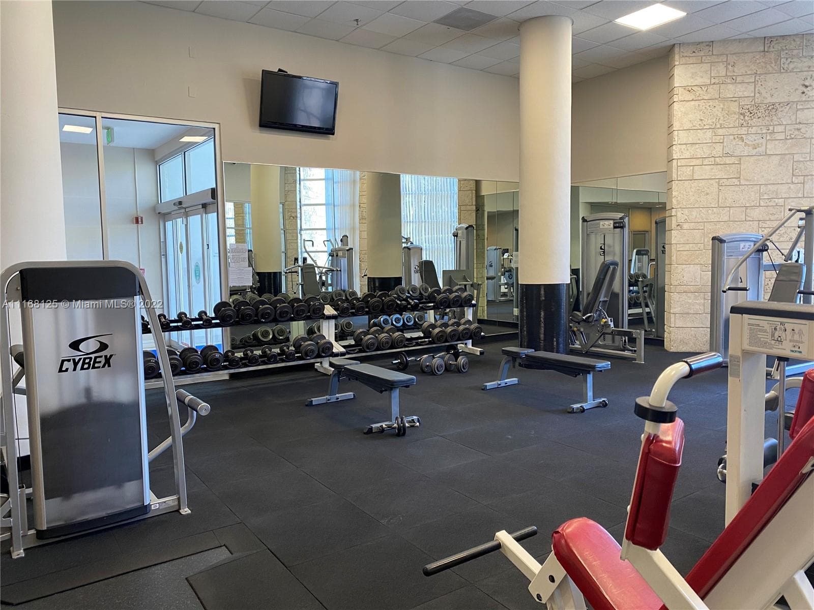 5161 Collins Ave # 914, Miami Beach FL 33140 — 19