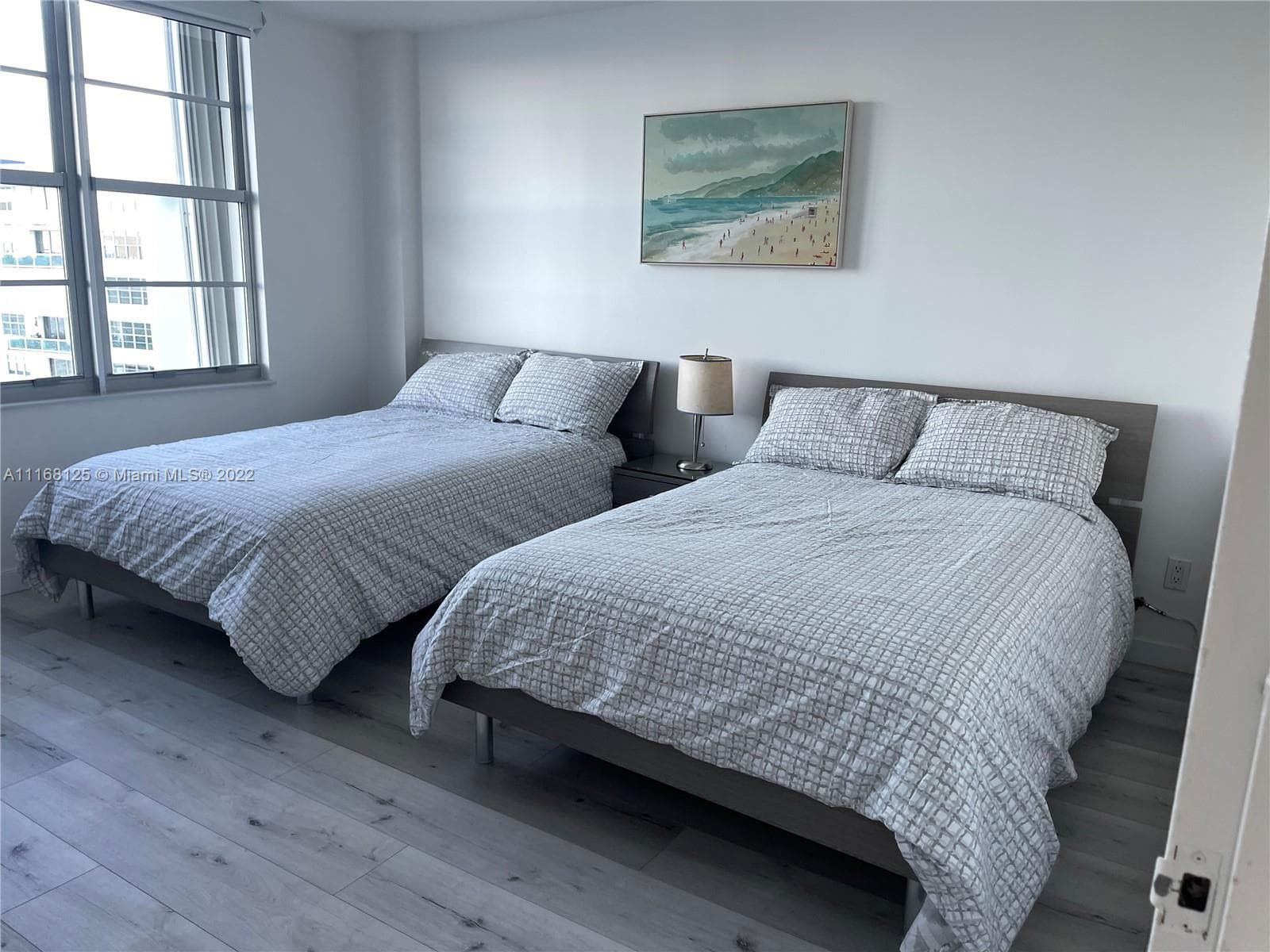 5161 Collins Ave # 914, Miami Beach FL 33140 — 4