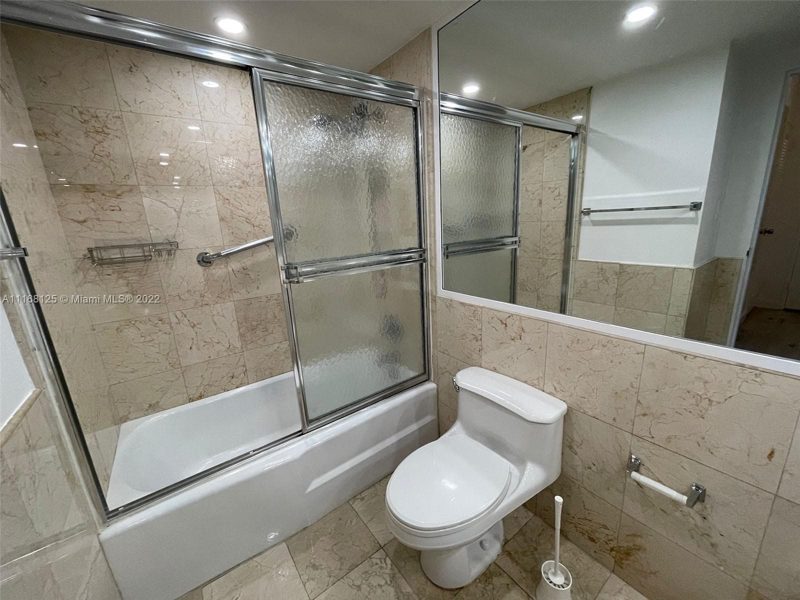5161 Collins Ave # 914, Miami Beach FL 33140 — 8
