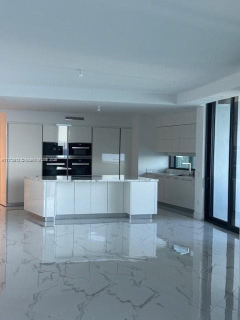 18555 Collins Ave # 2905, Sunny Isles Beach FL 33160 — 14