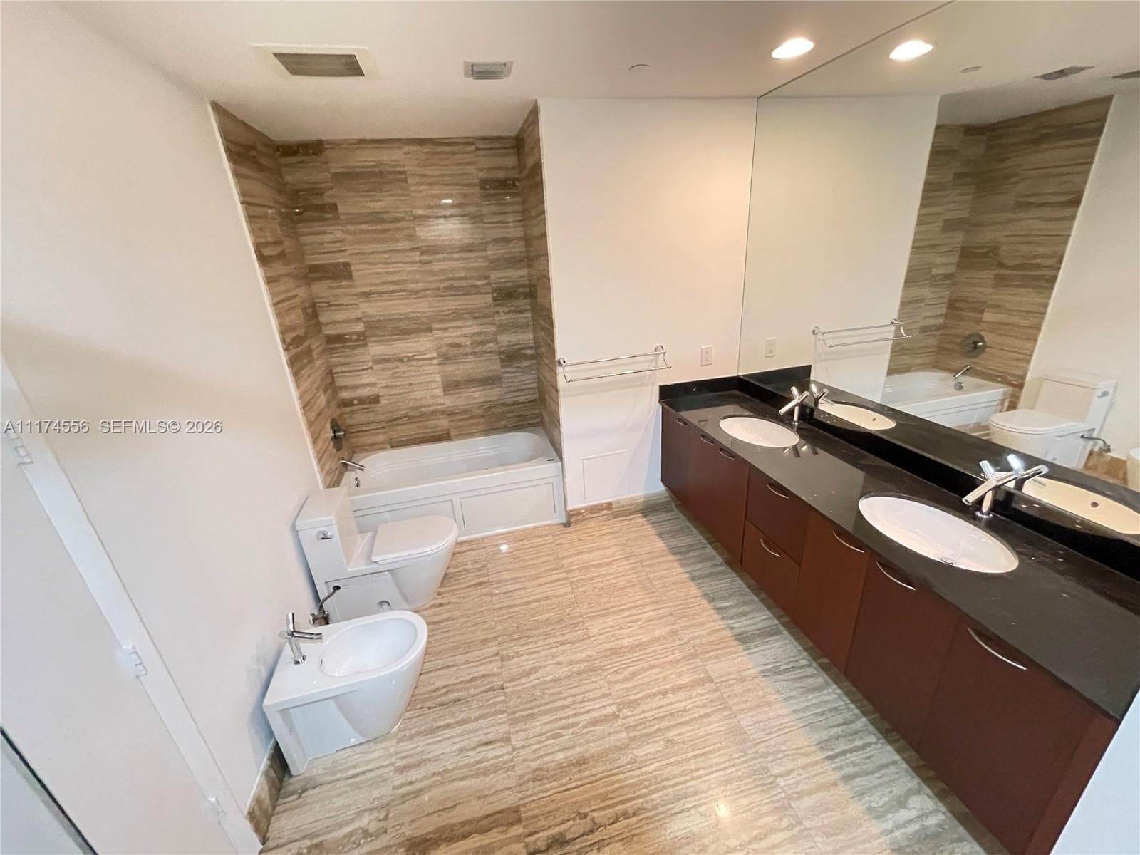 15901 Collins Ave # 3005, Sunny Isles Beach FL 33160 — 12