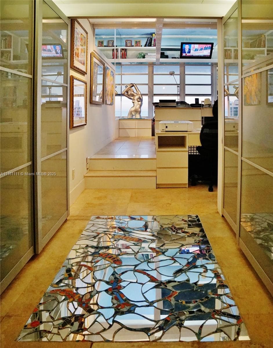 100 Lincoln Rd # 1642, Miami Beach FL 33139 — 16