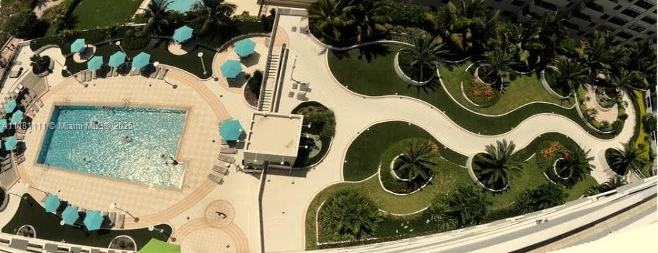 100 Lincoln Rd # 1642, Miami Beach FL 33139 — 3