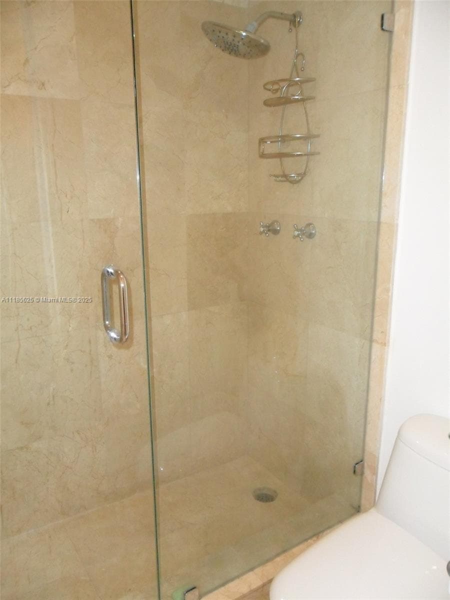 100 Lincoln Rd # 1243, Miami Beach FL 33139 — 9