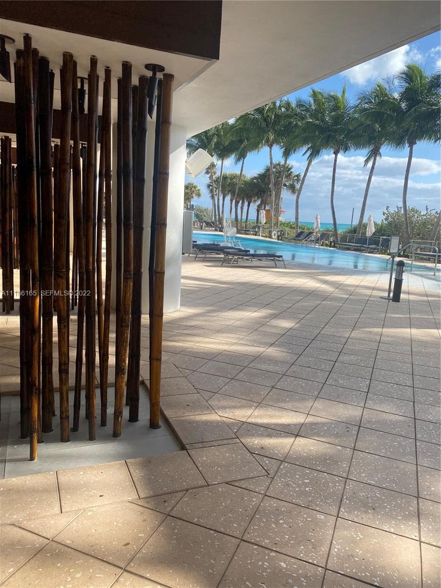 6801 Collins Ave, Miami Beach FL 33141 — 13