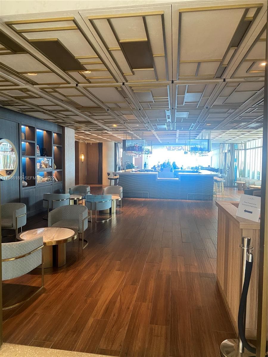 6801 Collins Ave, Miami Beach FL 33141 — 26
