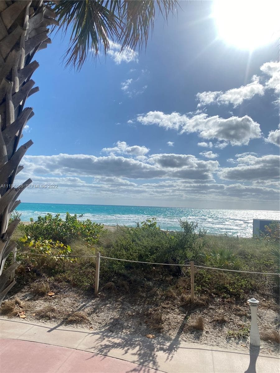6801 Collins Ave, Miami Beach FL 33141 — 22