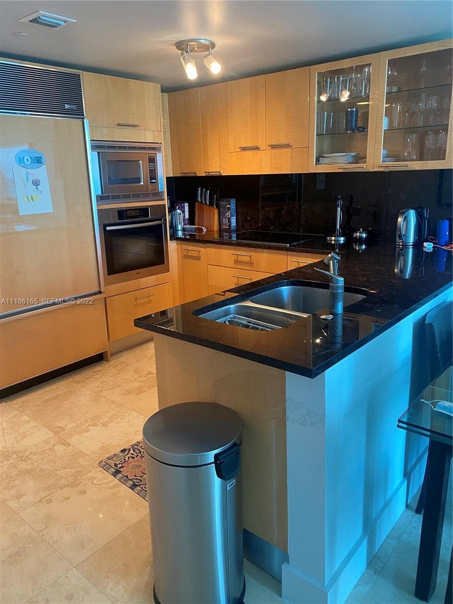 6801 Collins Ave, Miami Beach FL 33141 — 3