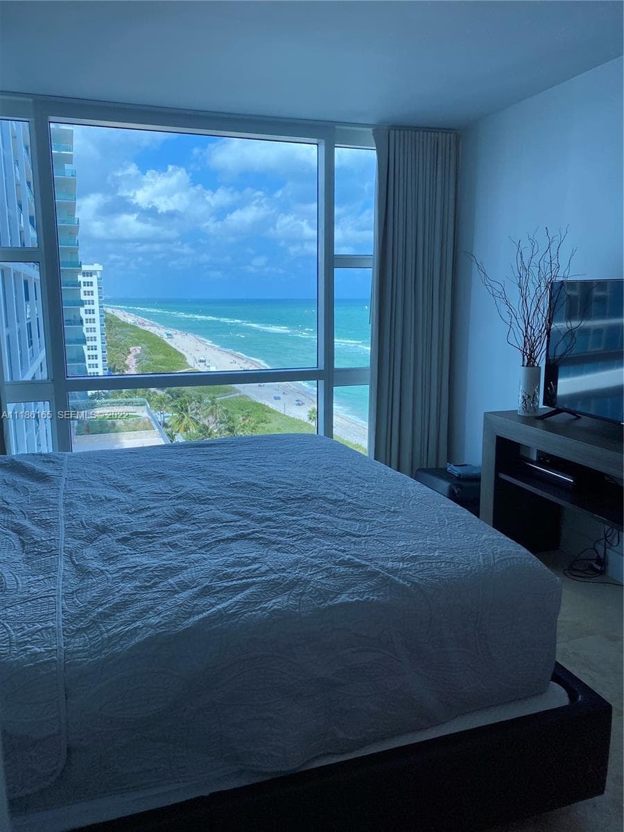 6801 Collins Ave, Miami Beach FL 33141 — 9