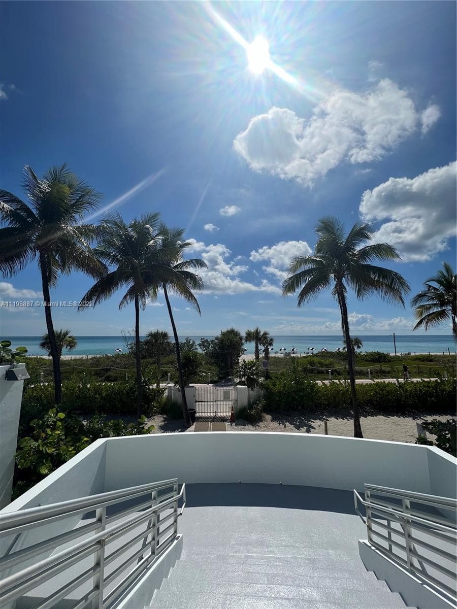 5151 Collins Ave # 531, Miami Beach FL 33140 — 25