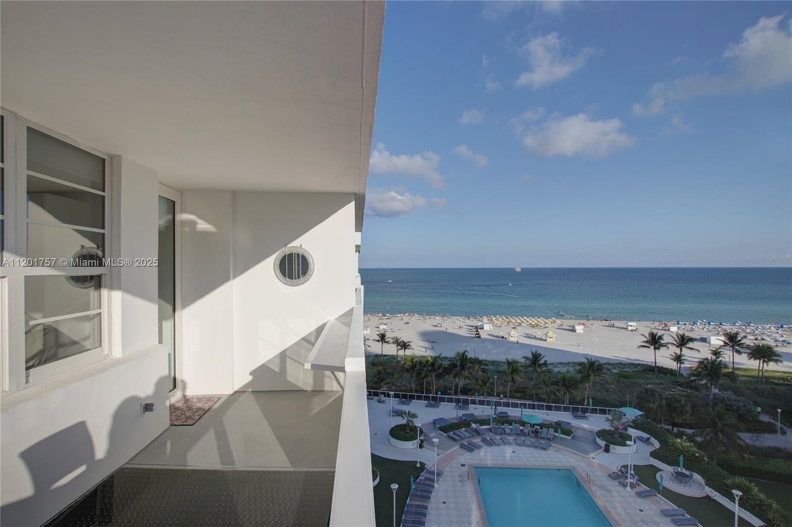 100 Lincoln Rd # 940, Miami Beach FL 33139 — 1