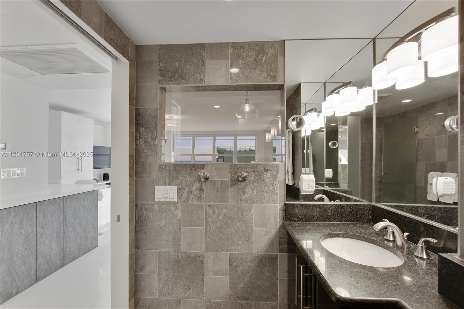 100 Lincoln Rd # 940, Miami Beach FL 33139 — 14