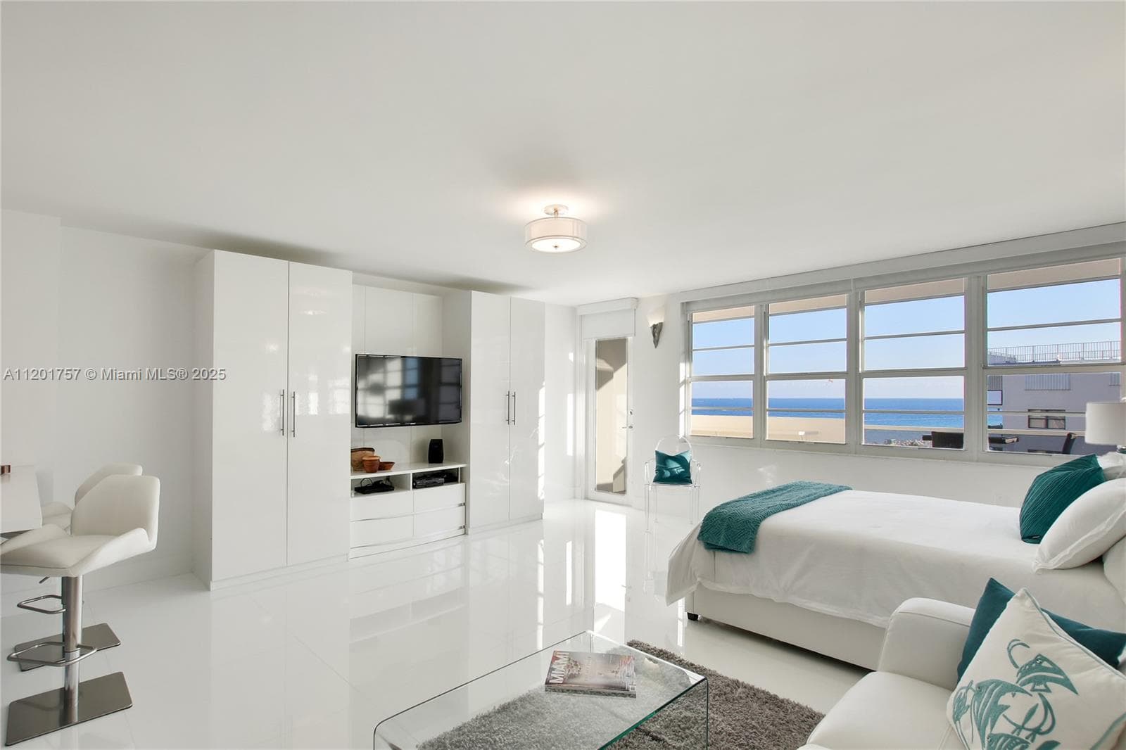100 Lincoln Rd # 940, Miami Beach FL 33139 — 18