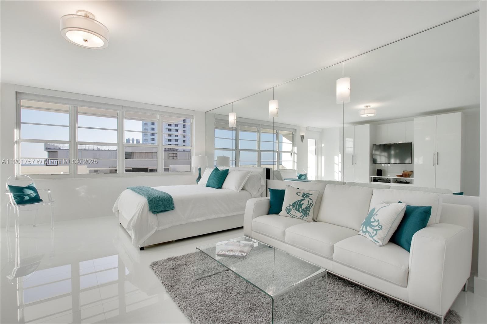 100 Lincoln Rd # 940, Miami Beach FL 33139 — 19