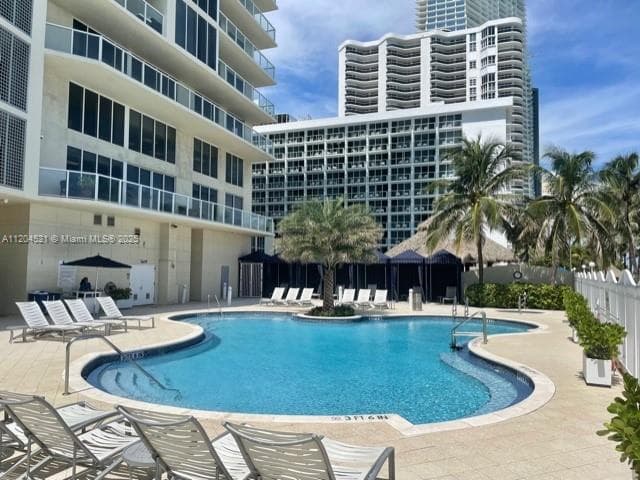 16699 Collins Ave # 2704, Sunny Isles Beach FL 33160 — 34