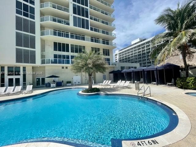 16699 Collins Ave # 2704, Sunny Isles Beach FL 33160 — 33