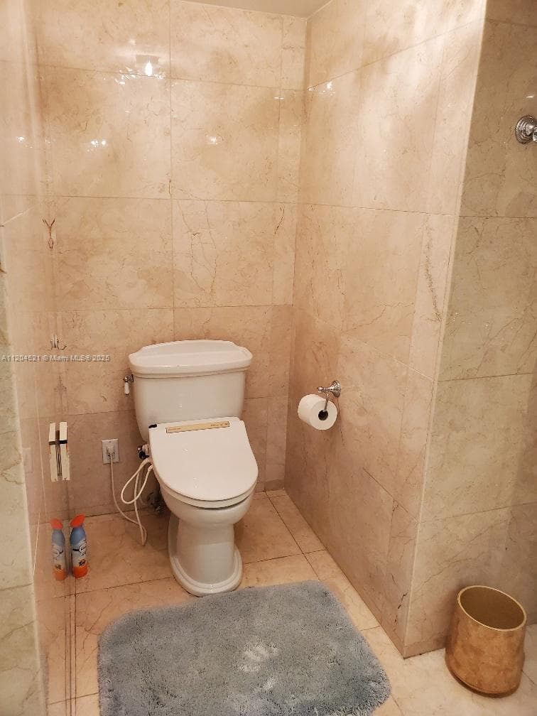 16699 Collins Ave # 2704, Sunny Isles Beach FL 33160 — 18