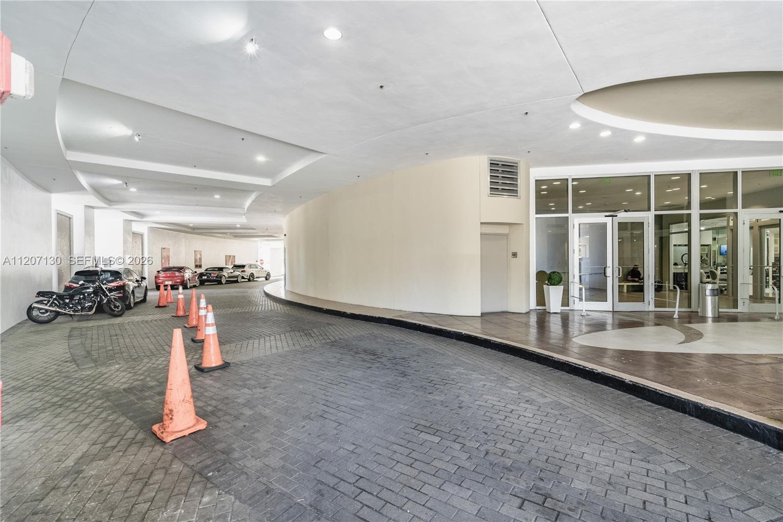 1750 N Bayshore Dr # 3914, Miami FL 33132 — 42