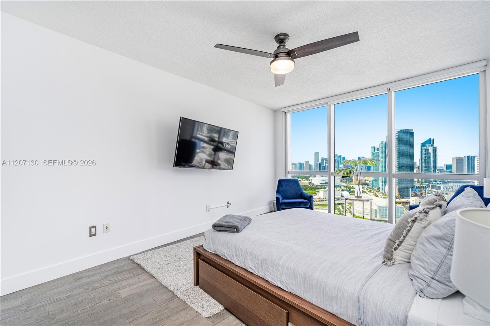 1750 N Bayshore Dr # 3914, Miami FL 33132 — 17