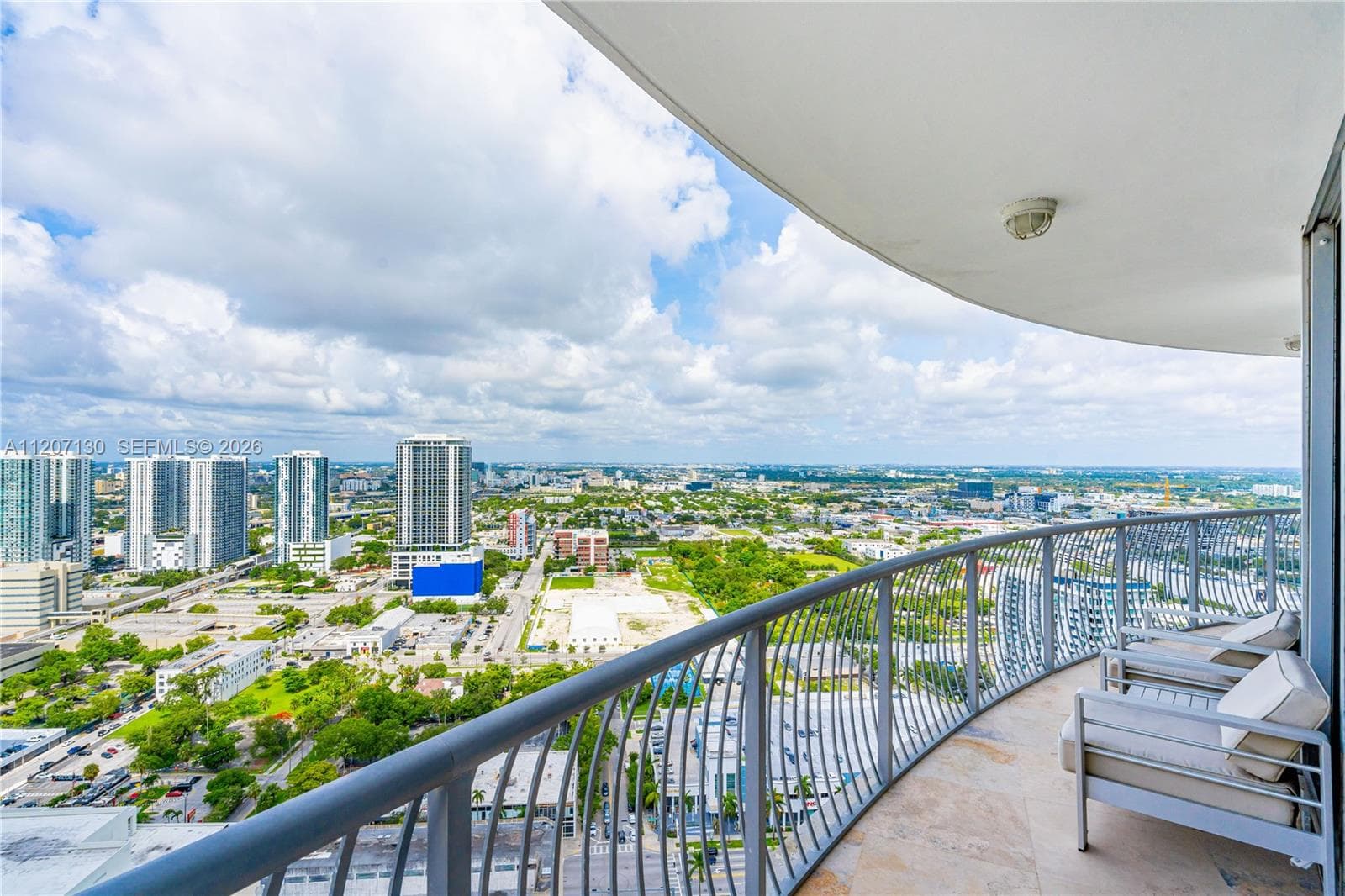1750 N Bayshore Dr # 3914, Miami FL 33132 — 32