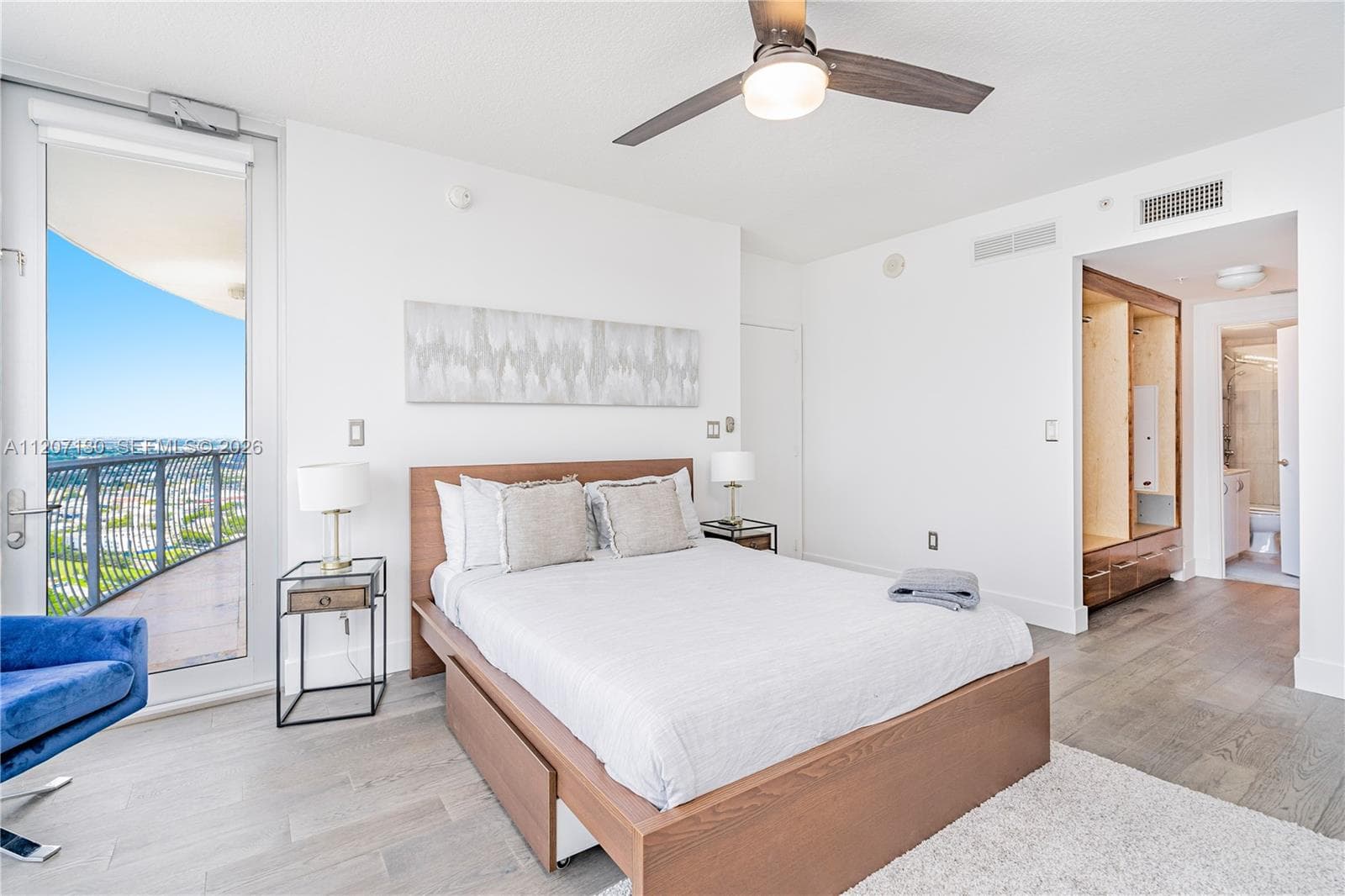 1750 N Bayshore Dr # 3914, Miami FL 33132 — 18