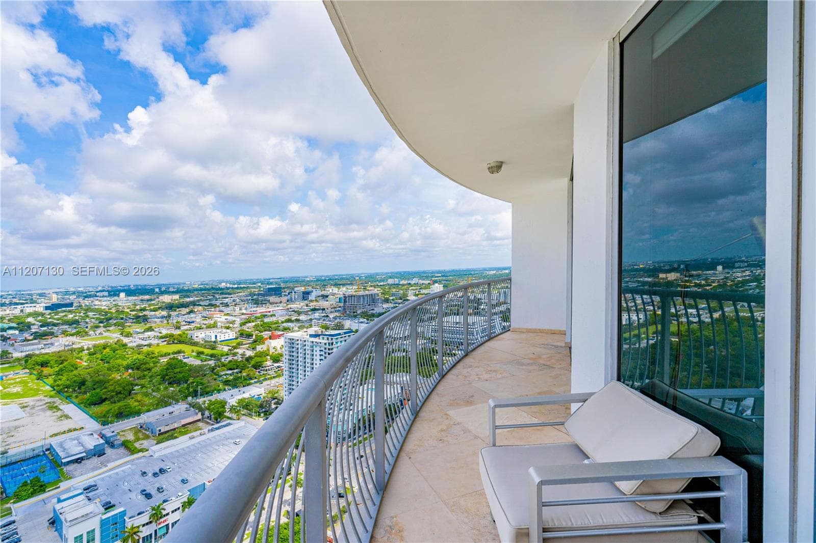 1750 N Bayshore Dr # 3914, Miami FL 33132 — 35