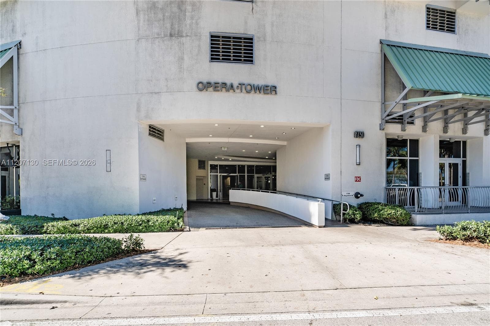 1750 N Bayshore Dr # 3914, Miami FL 33132 — 39