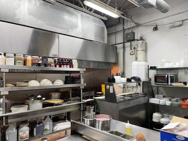 8726 NW 26th St, Doral FL 33172 — 12