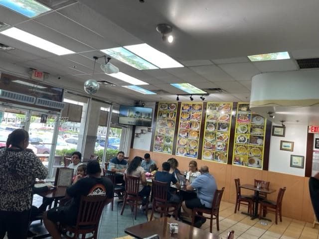 8726 NW 26th St, Doral FL 33172 — 8