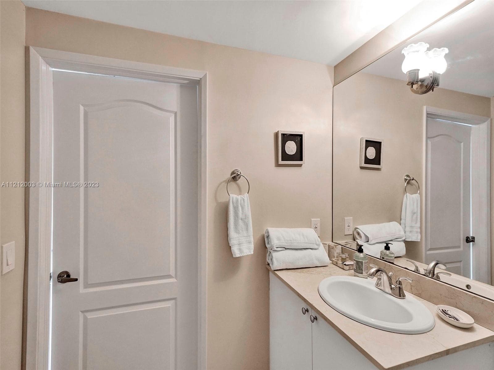 17555 Atlantic Blvd # 806, Sunny Isles Beach FL 33160 — 26