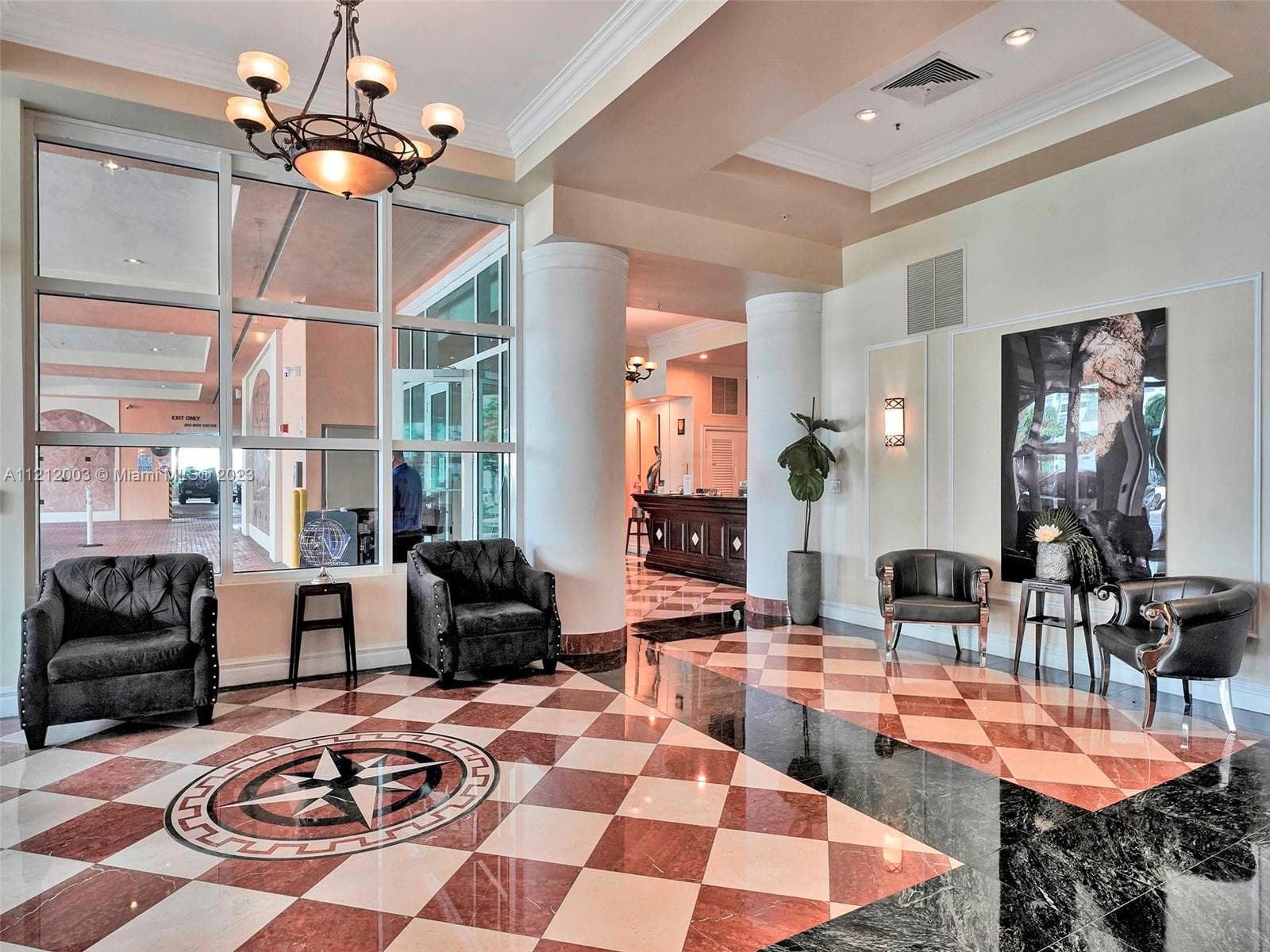 17555 Atlantic Blvd # 806, Sunny Isles Beach FL 33160 — 33