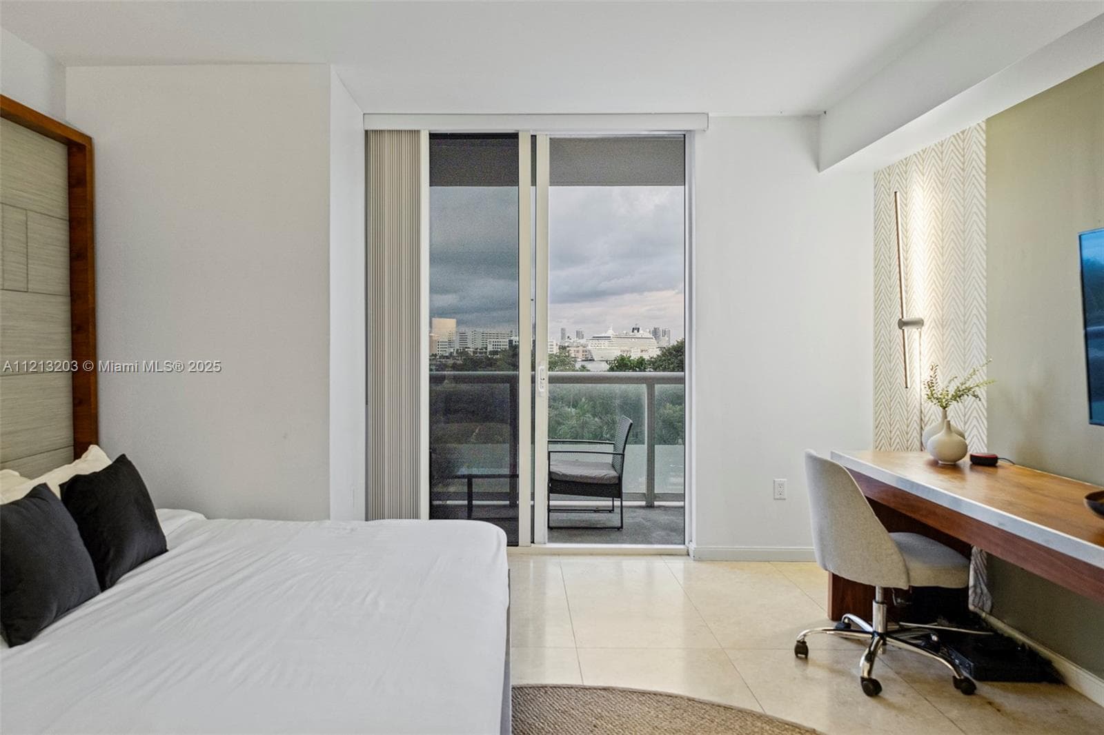 50 Biscayne Blvd # 605, Miami FL 33132 — 6