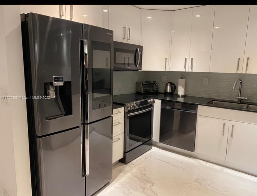2301 Collins Ave # 1503, Miami Beach FL 33139 — 3