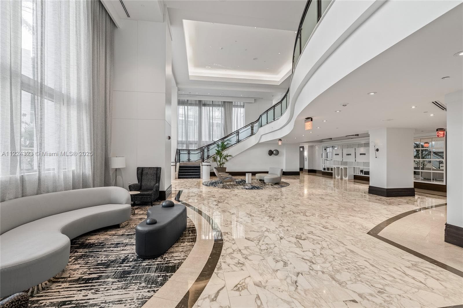 4401 COLLINS AV, Miami Beach FL 33140 — 73