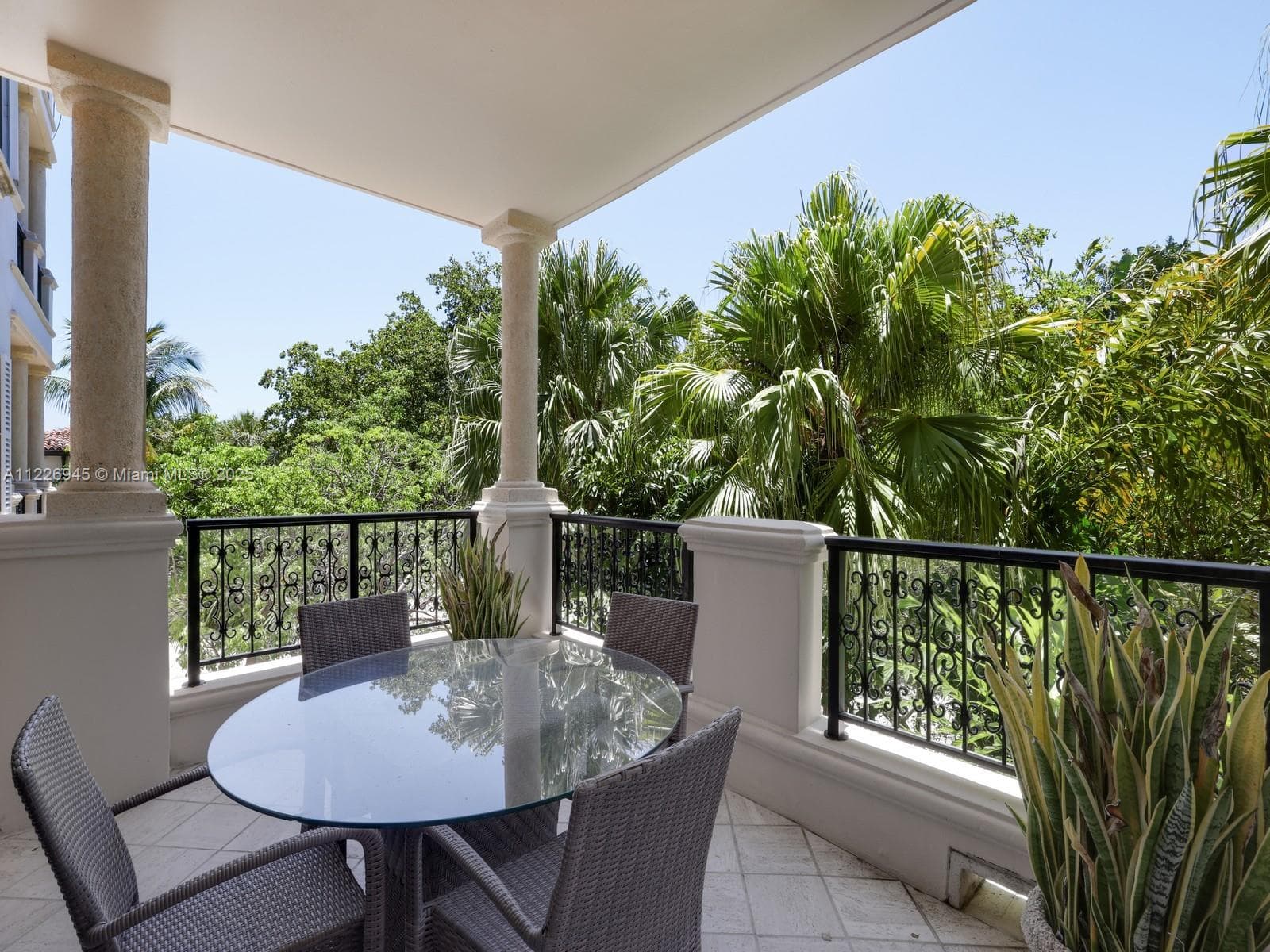 19126 Fisher Island Dr # 19126, Miami Beach FL 33109 — 25
