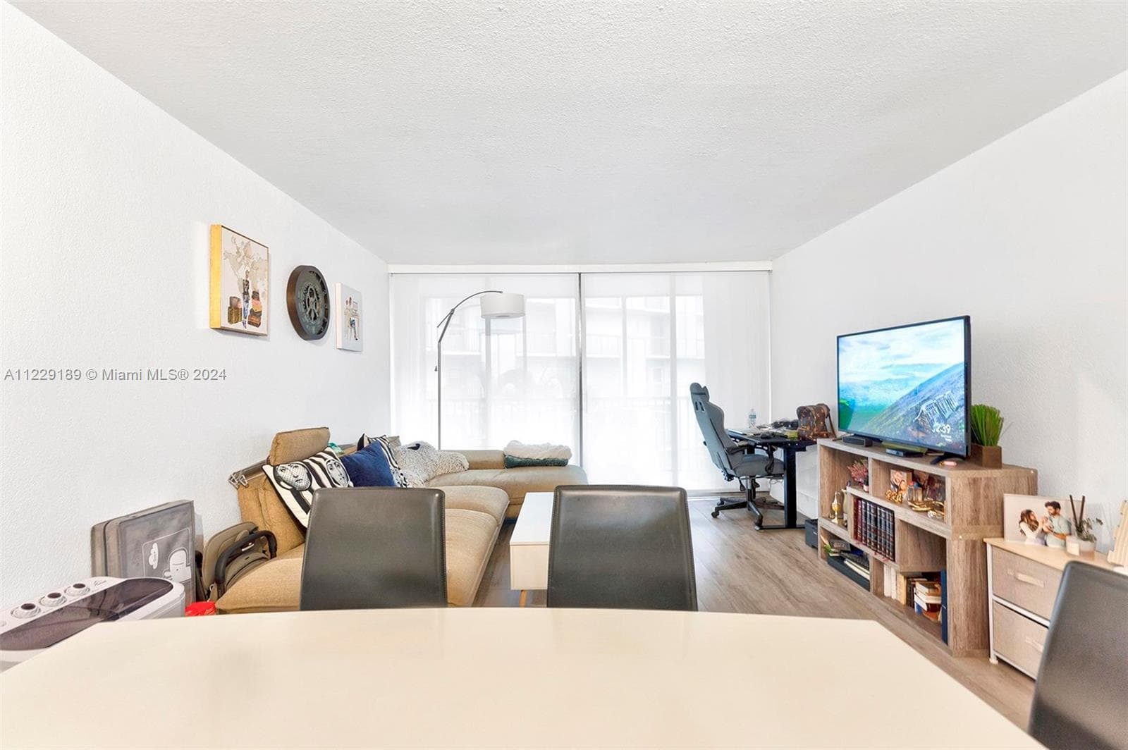 3401 N Country Club Dr # 406, Aventura FL 33180 — 23