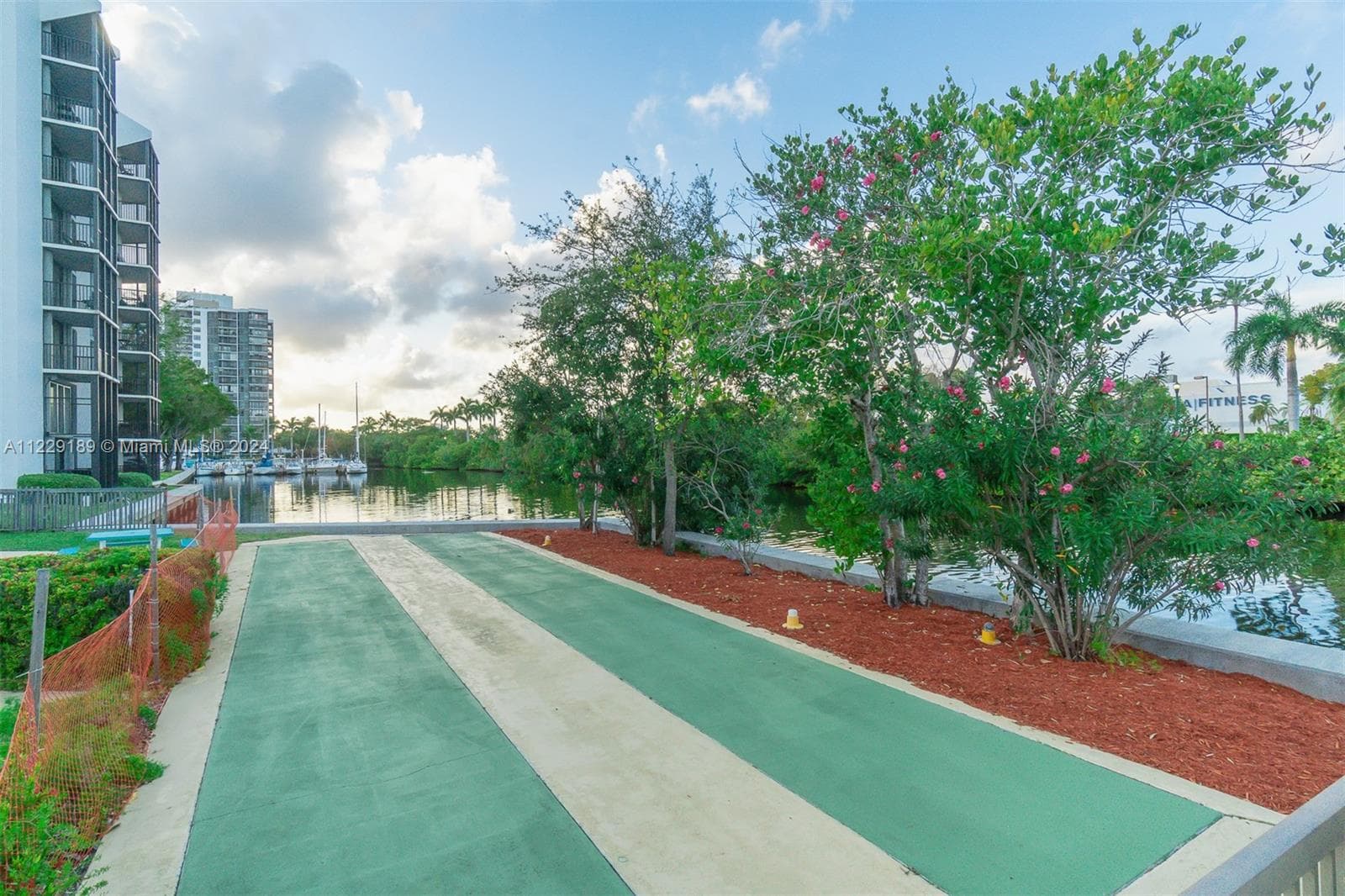 3401 N Country Club Dr # 406, Aventura FL 33180 — 34