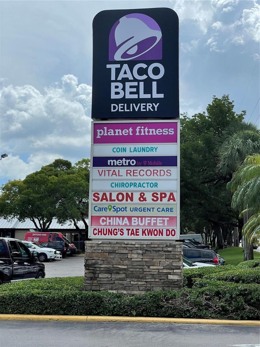 18606 NW 67th Avenue, Hialeah FL 33015 — 26