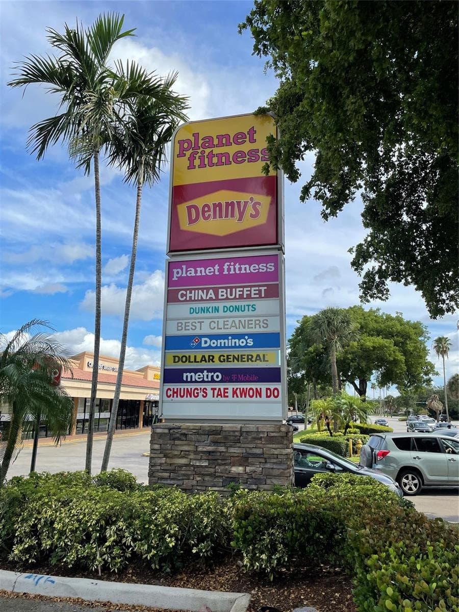 18606 NW 67th Avenue, Hialeah FL 33015 — 25