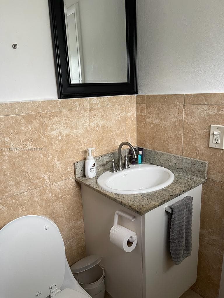 100 Sunrise Dr # 25, Key Biscayne FL 33149 — 16