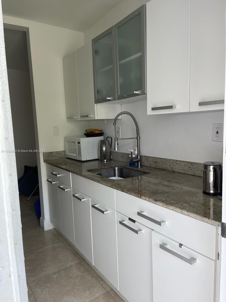 100 Sunrise Dr # 25, Key Biscayne FL 33149 — 12