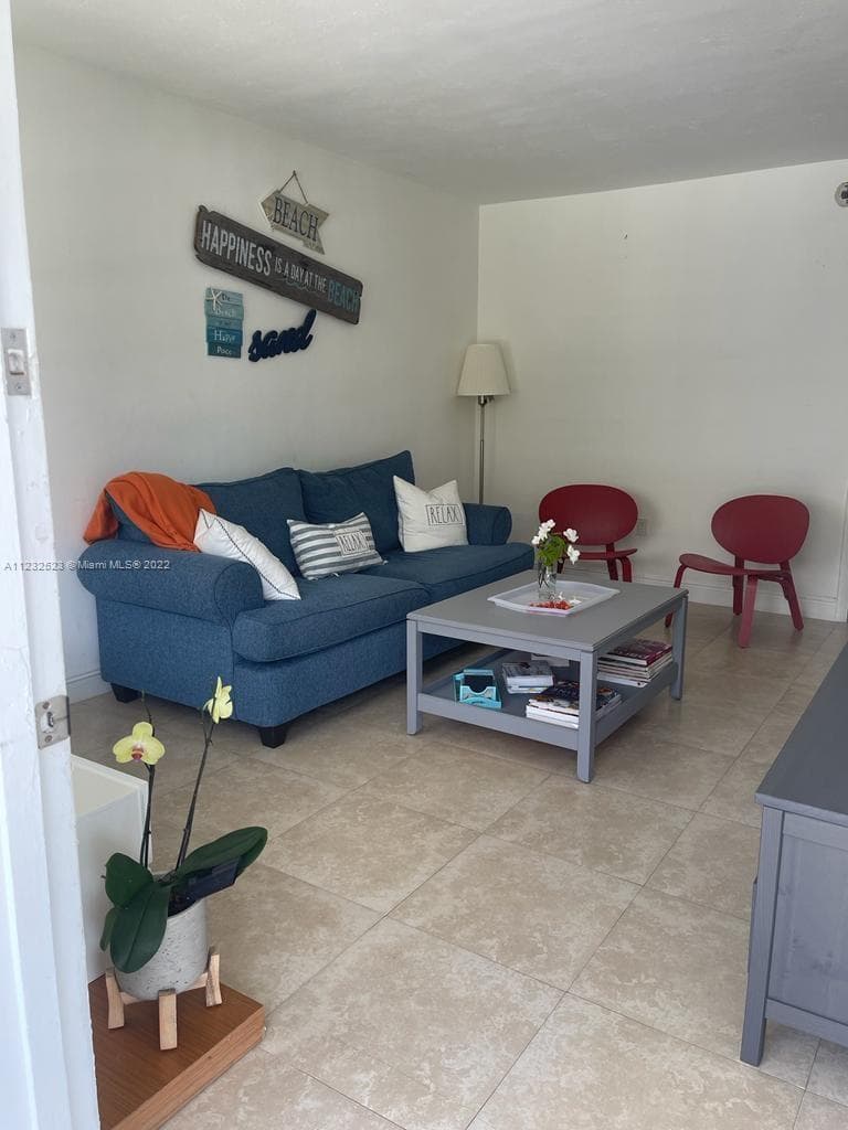 100 Sunrise Dr # 25, Key Biscayne FL 33149 — 4