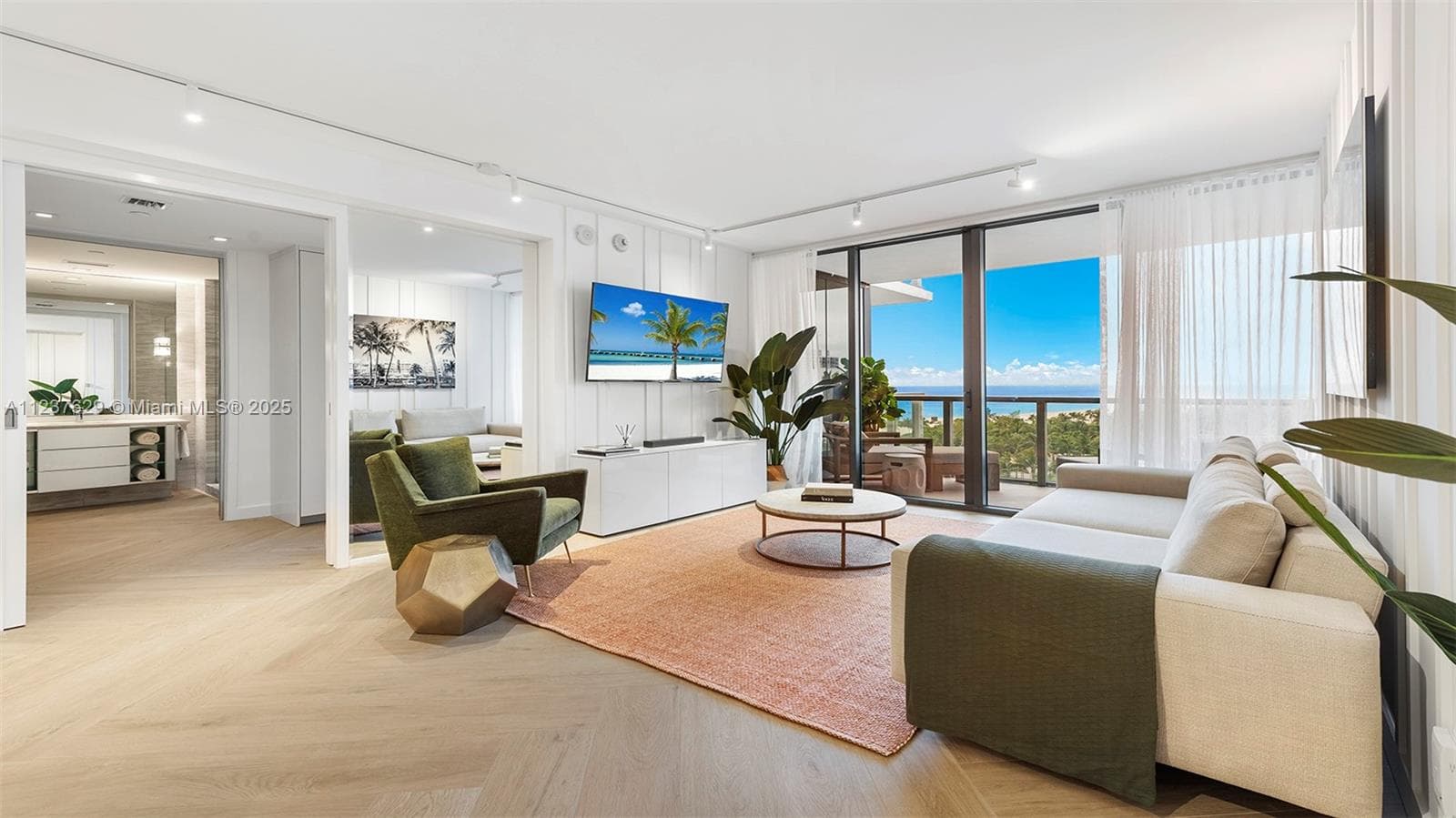 2201 Collins Ave # 804, Miami Beach FL 33139 — 1