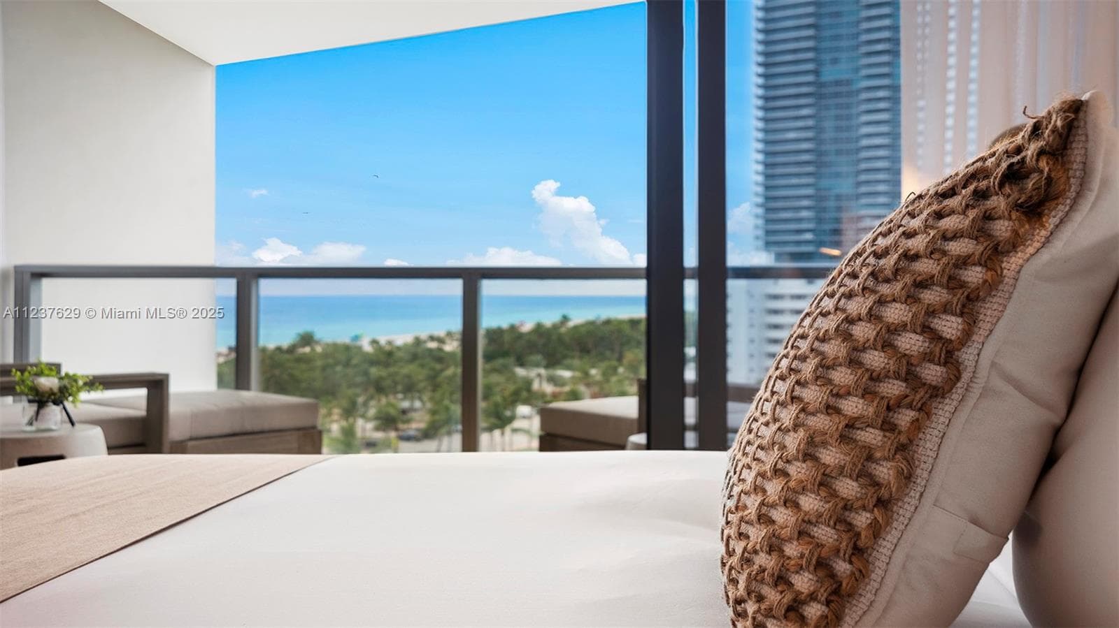2201 Collins Ave # 804, Miami Beach FL 33139 — 20