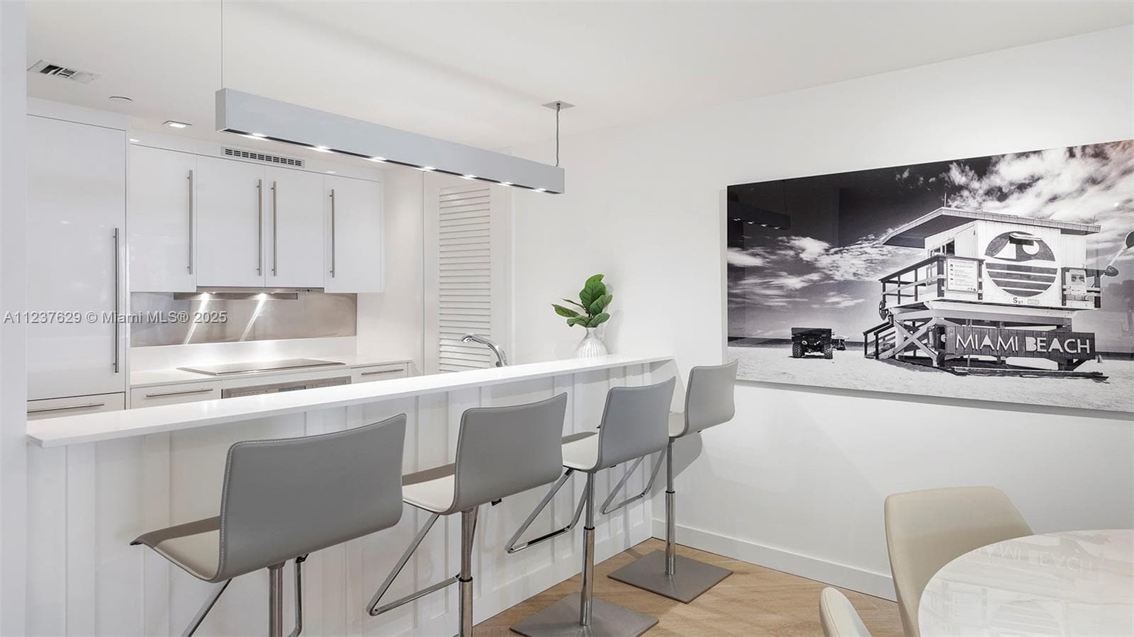 2201 Collins Ave # 804, Miami Beach FL 33139 — 10