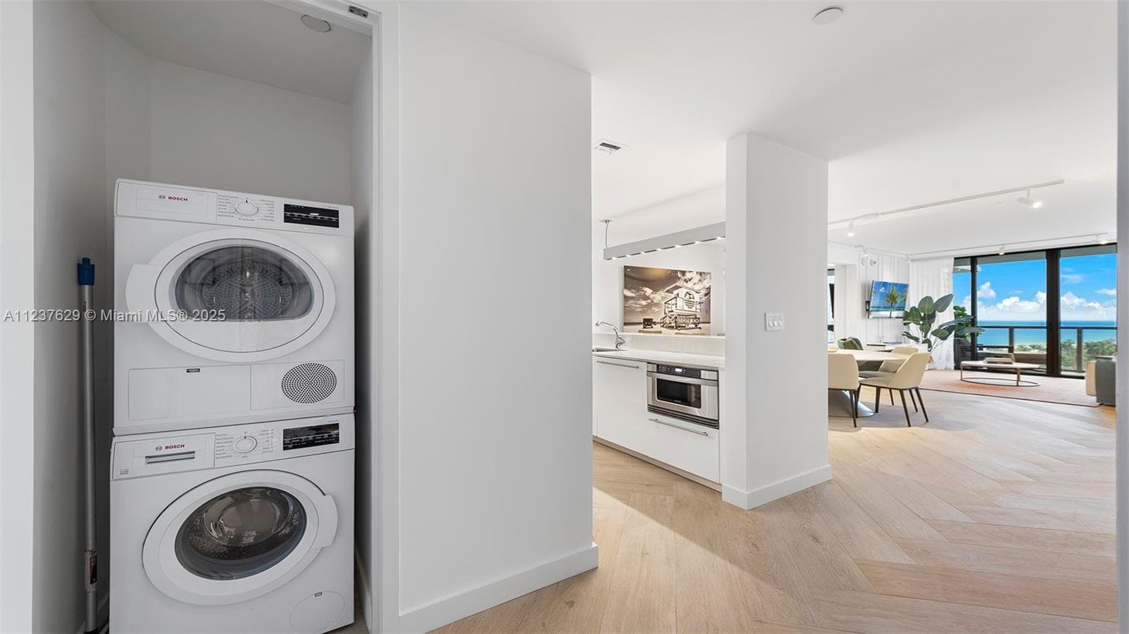 2201 Collins Ave # 804, Miami Beach FL 33139 — 15