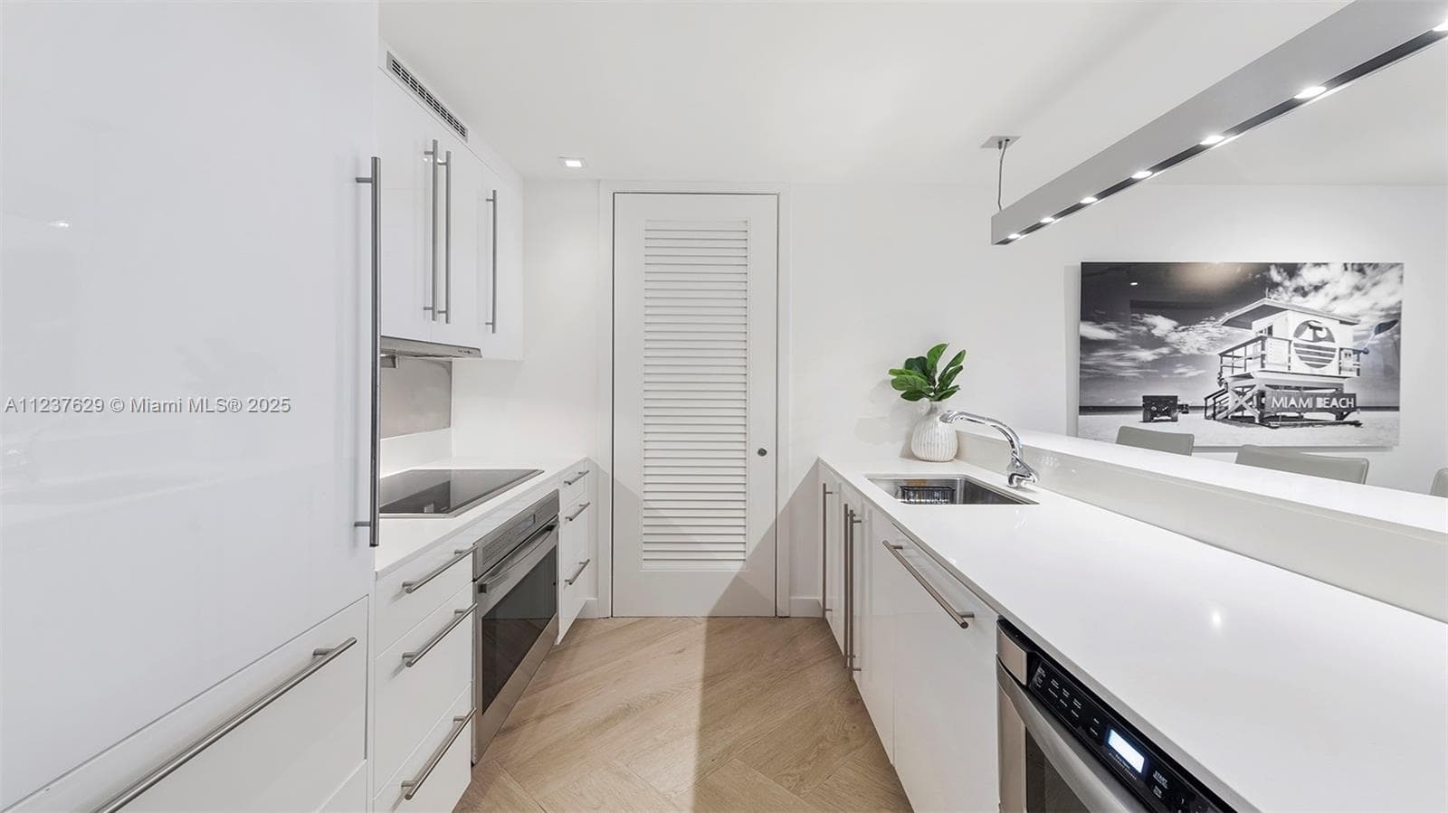 2201 Collins Ave # 804, Miami Beach FL 33139 — 4