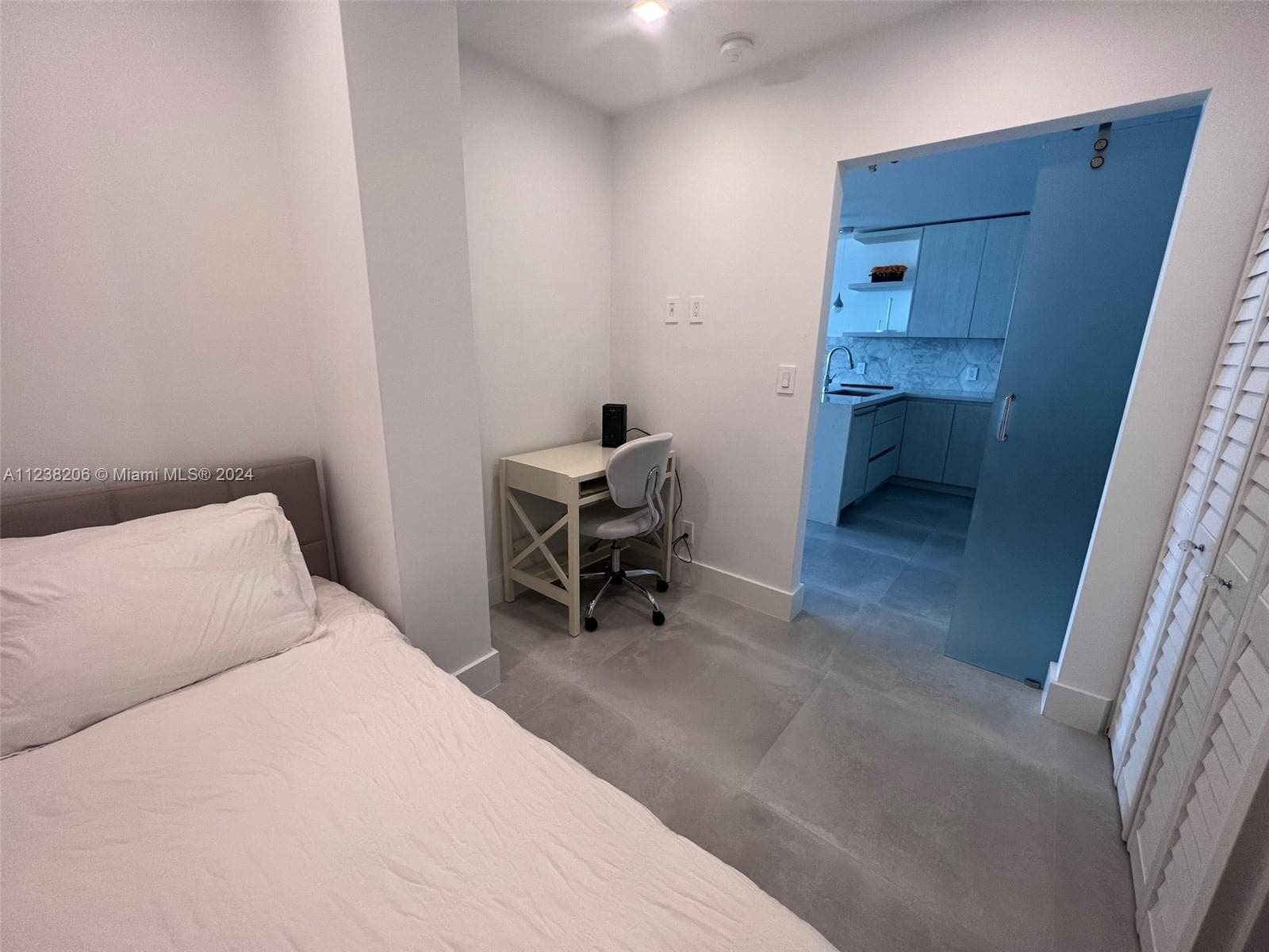 100 Lincoln Rd # 1608, Miami Beach FL 33139 — 13